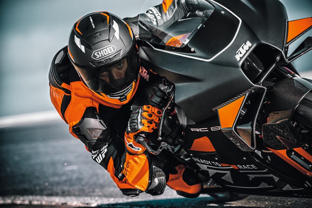 KTM RC 8C 2023, ancora più RACING
